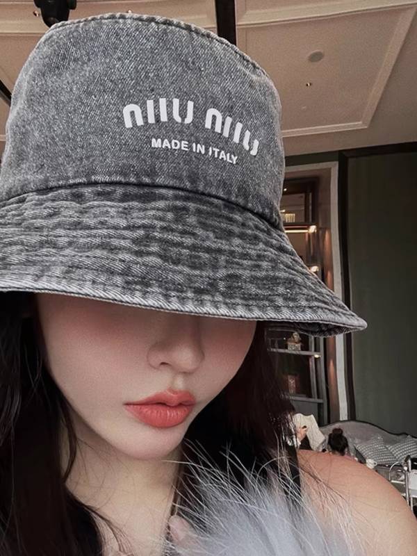 Miu Miu Hat MUH00160